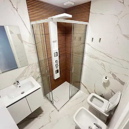 Apartment Casa Miseno, Independent Near Metro B Rome